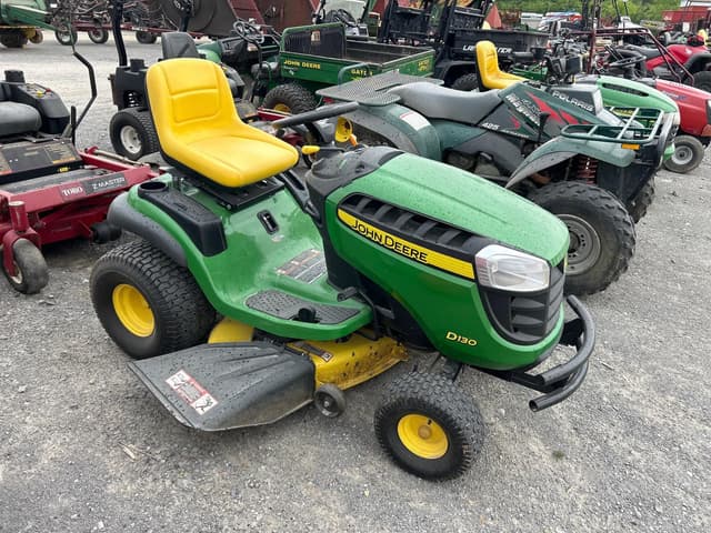 Image of John Deere D130 equipment image 2