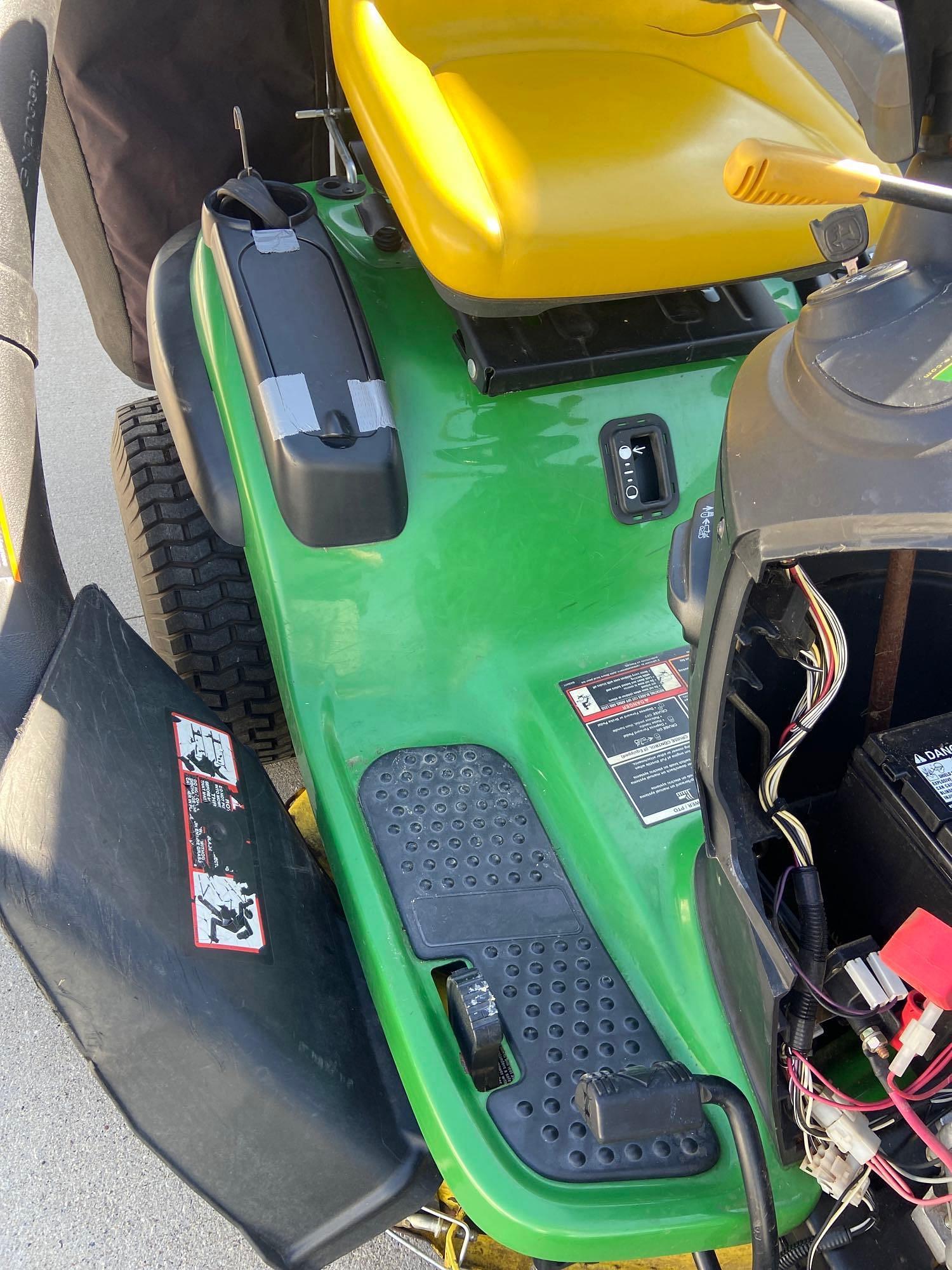 Main image John Deere D130 16
