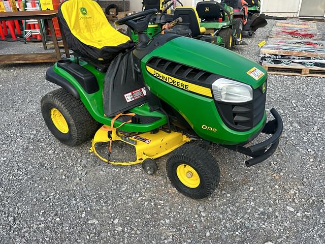 Image of John Deere D130 equipment image 3