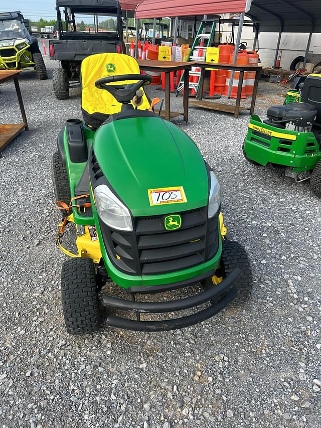 Image of John Deere D130 equipment image 2