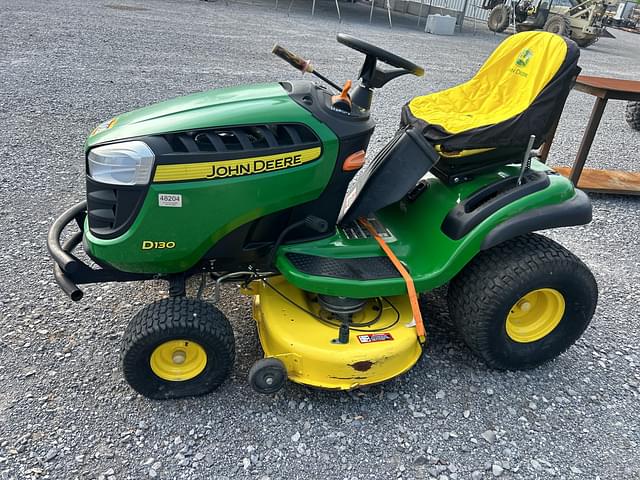 Image of John Deere D130 equipment image 1