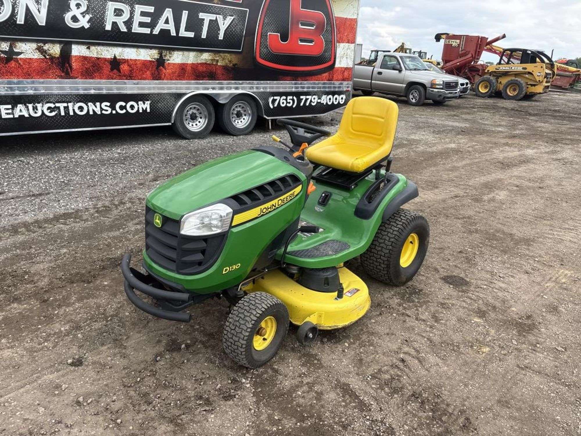 John Deere D130 Equipment Image0
