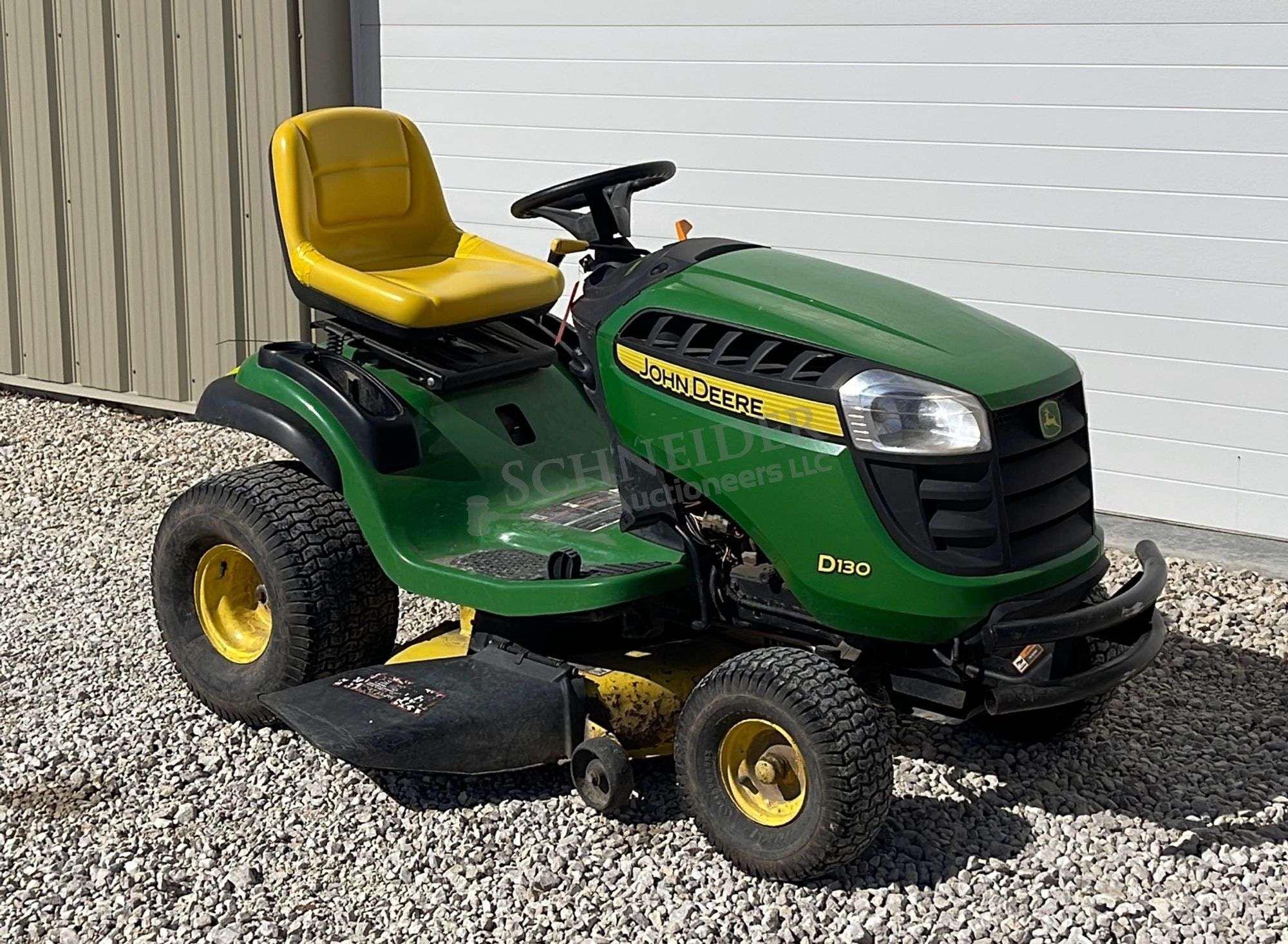 Main image John Deere D130
