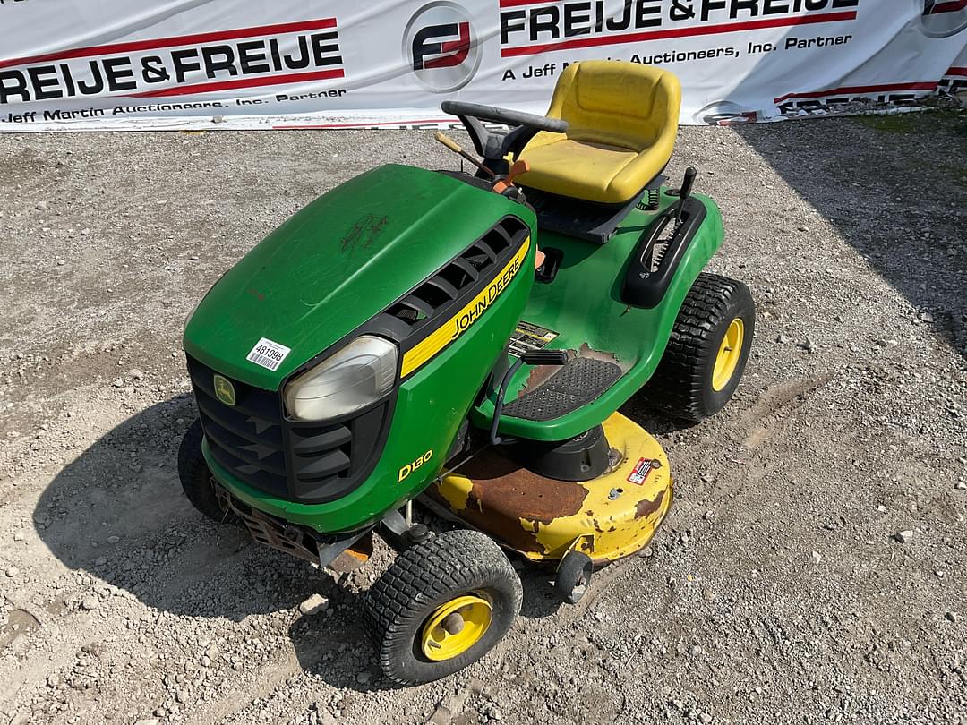 Image of John Deere D130 Primary image