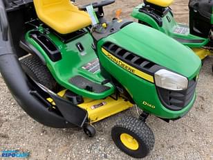 Main image John Deere D140