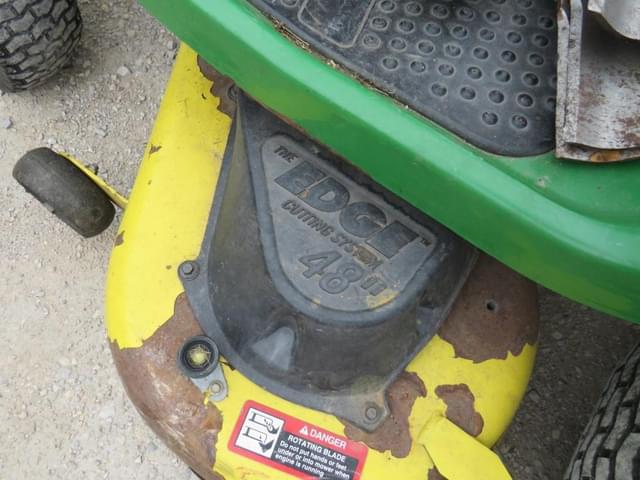Image of John Deere D140 equipment image 4