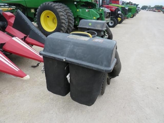 Image of John Deere D140 equipment image 3
