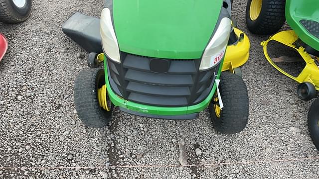 Image of John Deere D140 equipment image 3
