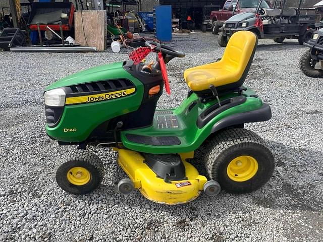 Image of John Deere D140 equipment image 1