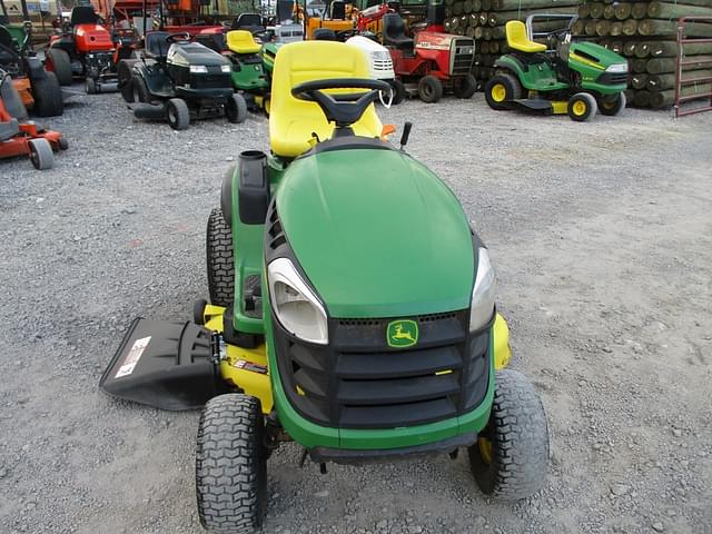 Image of John Deere D140 equipment image 1