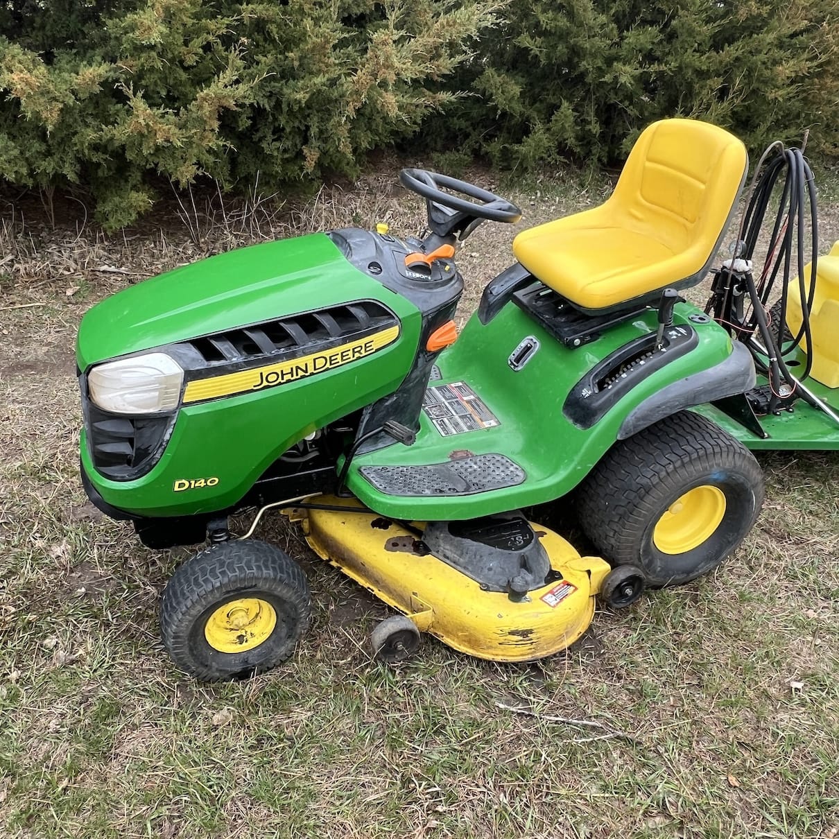 Main image John Deere D140