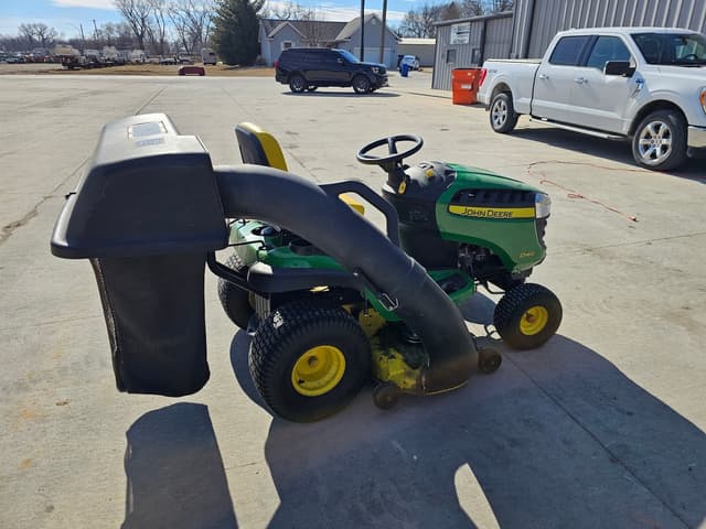 Image of John Deere D140 equipment image 2