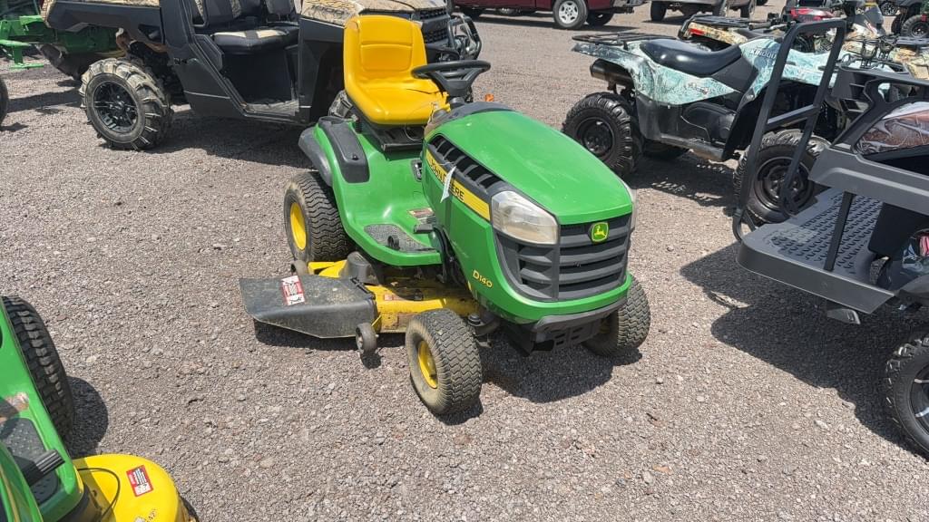 Image of John Deere D140 Primary image