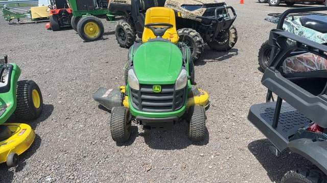 Image of John Deere D140 equipment image 1