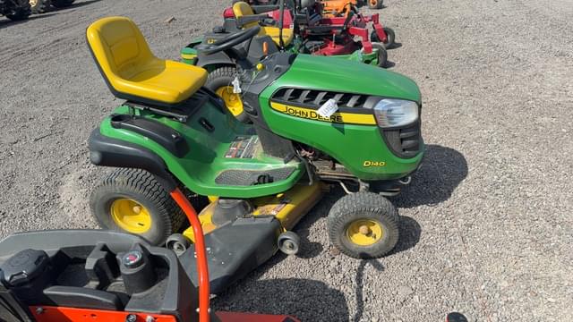 Image of John Deere D140 equipment image 3