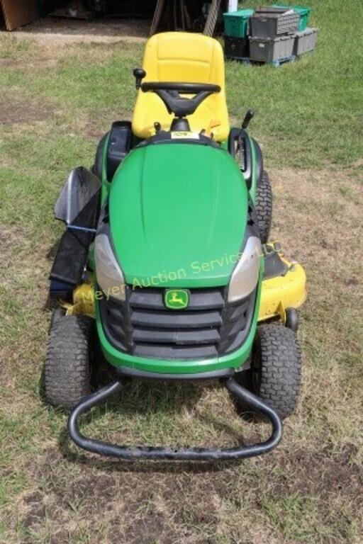 Image of John Deere D140 equipment image 1