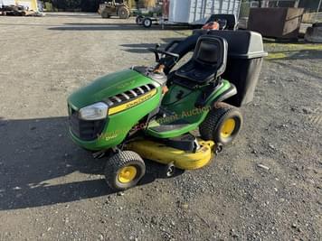 Main image John Deere D140