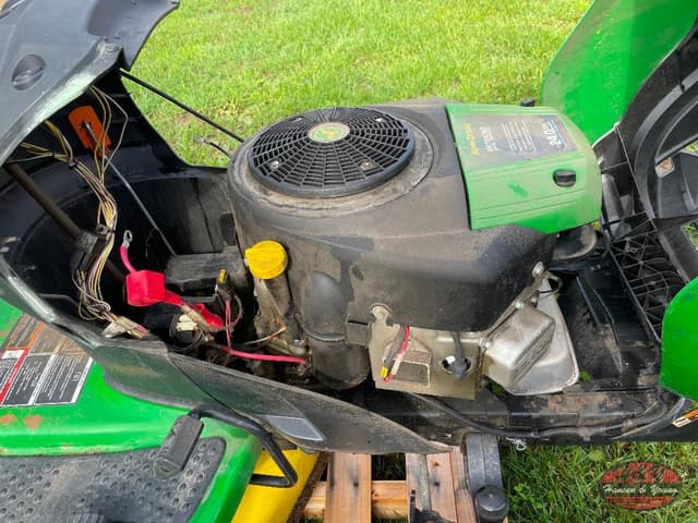 Image of John Deere D155 equipment image 4