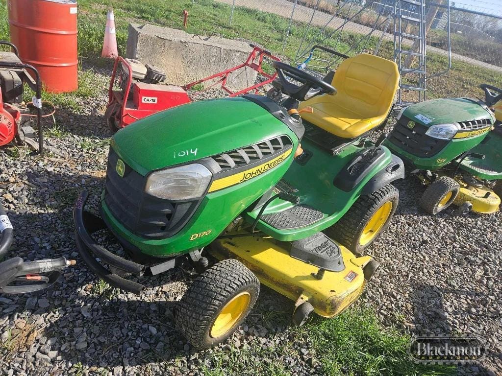 John Deere D170 Equipment Image0