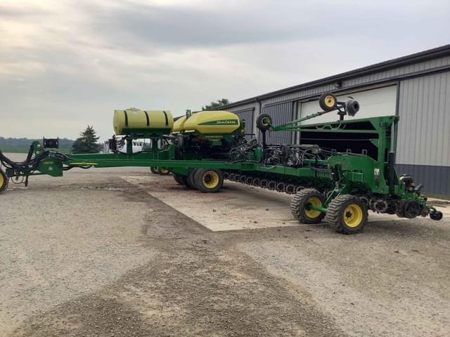 Image of John Deere DB60 equipment image 2