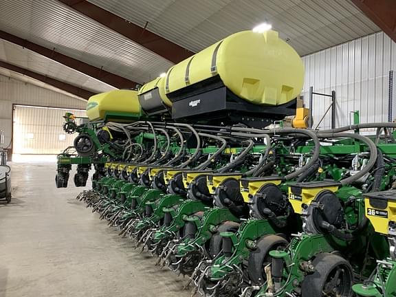 Image of John Deere DB60 equipment image 3