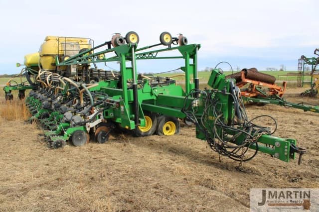 Image of John Deere DB80 equipment image 1