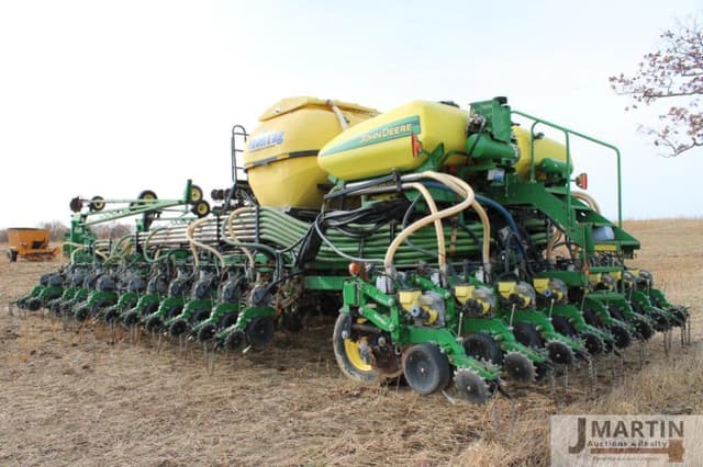 Image of John Deere DB80 equipment image 3