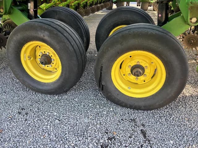 Image of John Deere DB80 equipment image 4