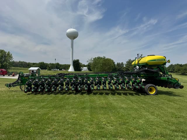 Image of John Deere DB80 equipment image 4