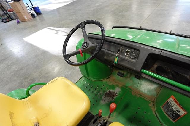 Image of John Deere Gator equipment image 4