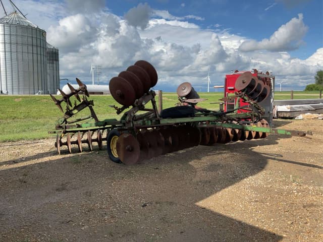 Image of John Deere H1110 equipment image 2