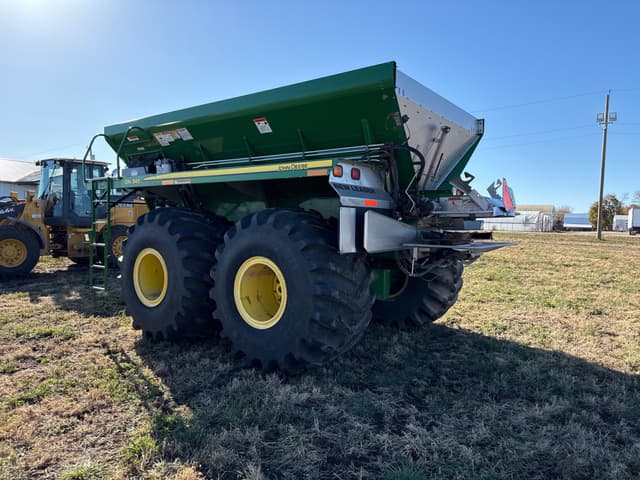 Image of John Deere DN345 equipment image 4