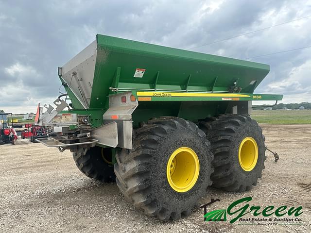 Image of John Deere DN345 equipment image 4