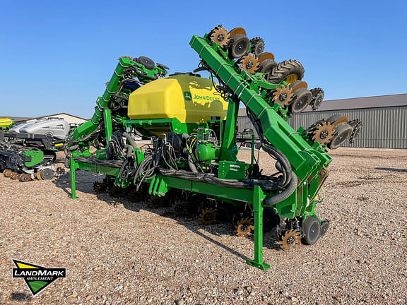 Image of John Deere DR16 Primary image