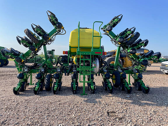 Image of John Deere DR16 equipment image 4