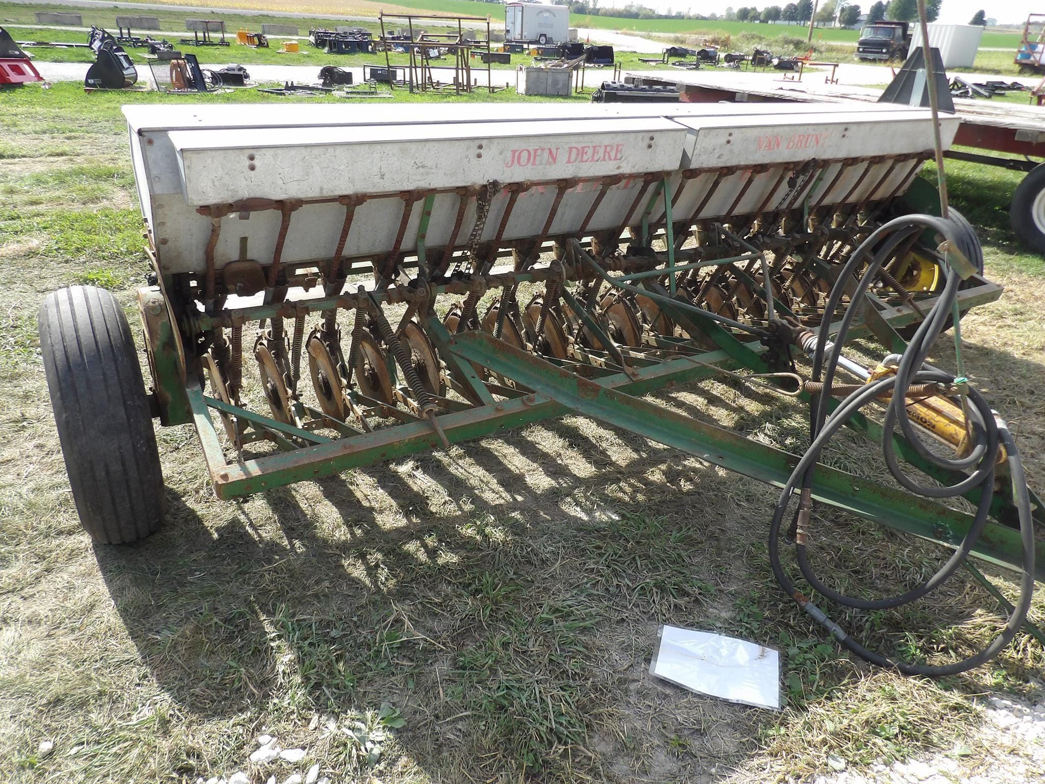 Main image John Deere Van Brunt