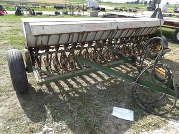 Main image John Deere Van Brunt