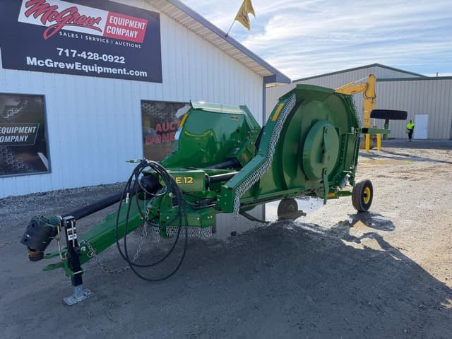 Image of John Deere E12 equipment image 1