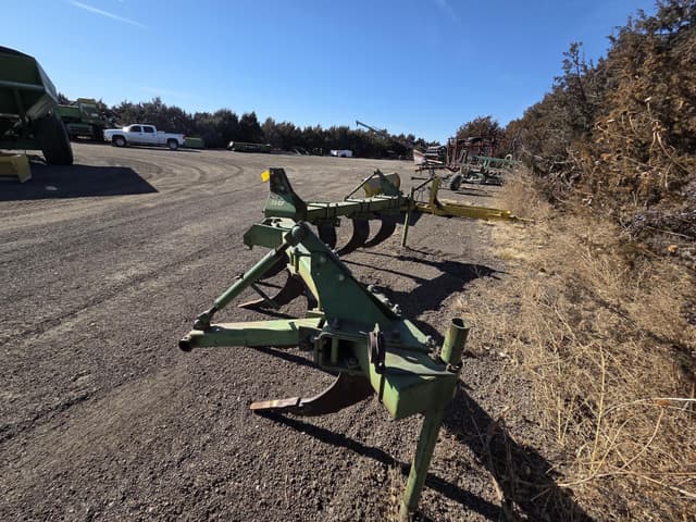 Image of John Deere E0090 equipment image 3