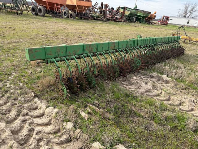 Image of John Deere E0400 equipment image 3