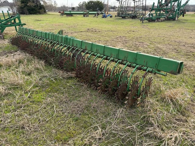 Image of John Deere E0400 equipment image 2