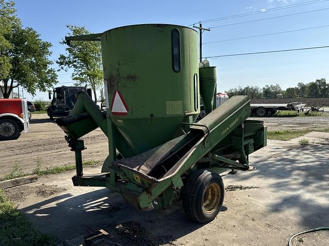 Image of John Deere 400 equipment image 4