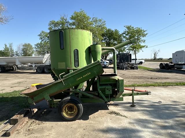 Image of John Deere 400 equipment image 3