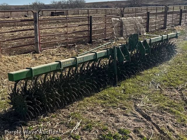 Image of John Deere E0400 equipment image 2