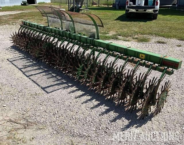Image of John Deere E0400 equipment image 3