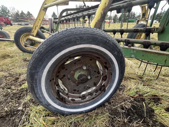 Image of John Deere E0640 equipment image 4