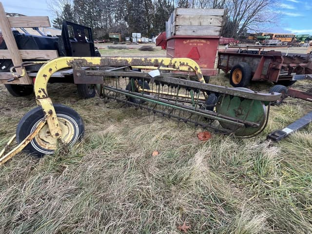 Image of John Deere E0640 equipment image 1