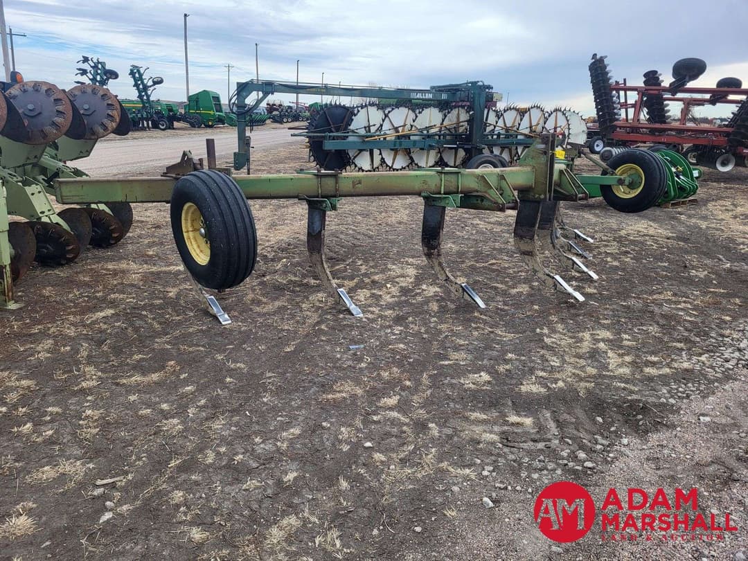 Image of John Deere E0900 Primary image