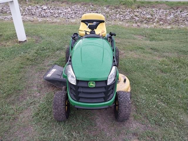 Image of John Deere E100 equipment image 1