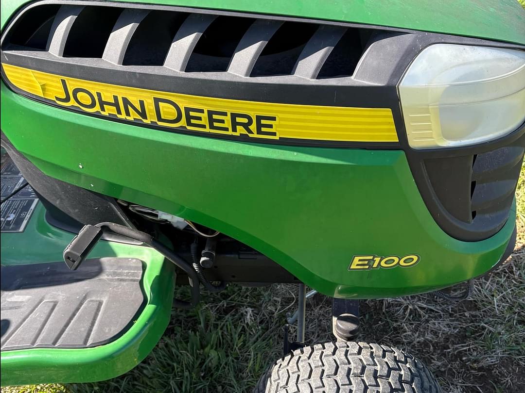 Image of John Deere E100 Image 1